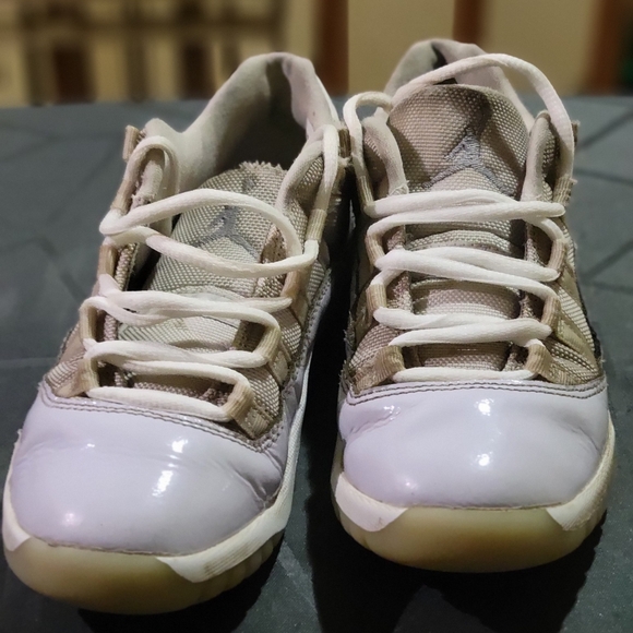 KIDS Jordans - Picture 3 of 4